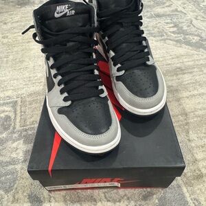 Nike Air Jordan 1 Retro High OG (Size 7.5)